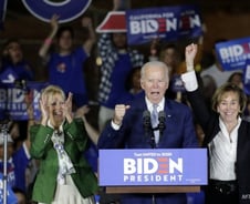 [뉴욕마감] 바이든 부활에 환호…다우 4.5% 급반등