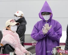 中 코로나19 진정세 뚜렷…신규 확진자 사흘째 100명대