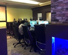 [르포]"나올 사람은 나온다"…코로나19에도 PC방 찾는 심리