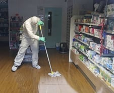 영국 내 코로나19 첫 사망 발생…확진자 100명 넘어