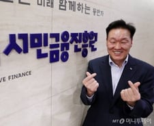 예산·금융·재정 거친 관료출신…취임후 '현장 매진' 잇단 성과