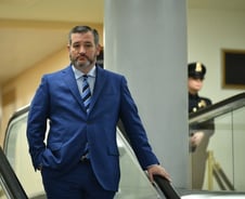 "확진자와 1분 대화·악수"…美상원의원 첫 자가격리