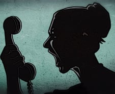 콜센터 직원들 하소연…"점심은 왜 같이 먹냐고요?"