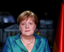 메르켈 "세계 인구 70% 코로나 걸릴 수도…치료제도 없는데"