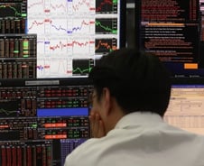 증시 대폭락에 코스피, 9년 만에 1700선 무너졌다