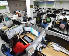 해수부도 집단감염 우려…"아직 확산세 둔화 아니다"(종합)