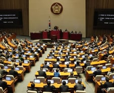 정치에도 "쇼미더머니"..20대는 누구의 편도 아니다