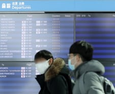 해외유입 차단 나선 정부…전문가 "위험국가 입국자 2주 격리해야"