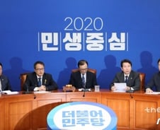 타락한 진영싸움 기댄 '기생정치', 민생까지 갉아먹는다