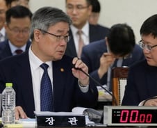 [공직자 재산공개]'방배동 이웃사촌' 고용부 장·차관…집값도 나란히 10억