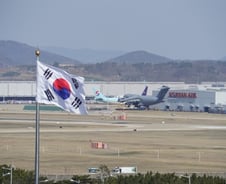 [단독] "韓진단키트 시급" 또 나토기 보낸 루마니아