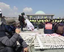 "밥그릇 앞에 협상은 없다"…'낡은 진영논리'에 갇힌 노동계