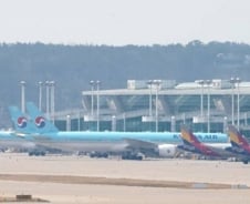 무역국가 한국이 멈췄다…항공·해운·정유 SOS