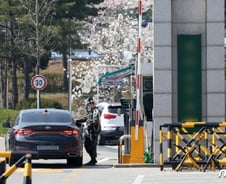 [단독] 박사방 현역군인 '이기야' 자택도 압수수색…휴대폰 분석중