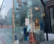 [르포] 확진자 나온 강남 룸살롱, "500명씩 머물러…대기만 3시간"