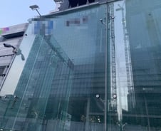 [단독] 강남 룸살롱 확진자 접촉 18명, 어디 있는지 모른다