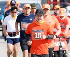 [팩트체크]'10번' 달고 뛰는 안철수, 선거법 위반이다?