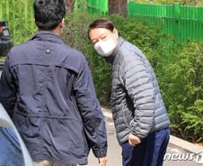 [사진] [단독] 투표 마친 윤석열 총장