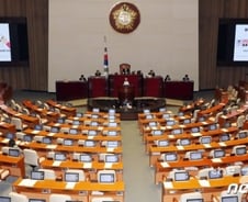 "20대 국회, 반성없이 넘어가면 믿을 국민 하나 없어"
