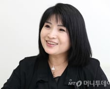 "40분에 13억원"…59세에 꽃핀 女사장님의 홈쇼핑 대박신화