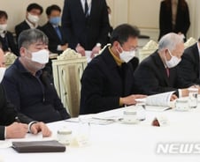 '골든타임' 지나간다…노·사·정 '원포인트 대화'가 필요하다