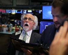 [뉴욕마감] "봉쇄 풀면 더 큰 고통" 경고…S&P 2%↓