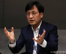 "2022년 누구나 수소차 타는 시대, 코오롱이 수소 패러다임 이끈다"