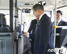 '국산화율 80%' 한국형 수소버스 충전소, 창원에서 테스트