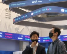 1년여만 코스닥 700 돌파…'모더나' 무산에도 랠리는 계속된다