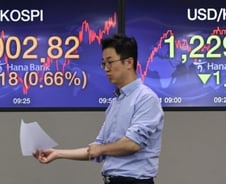 3개월만 2000선 '터치' 코스피 "보수적 자세 필요하다"