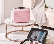 "어머 이건 사야해"…지갑 열리는 굿즈, 어떻게 만들어질까