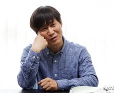 '과거사법' 위해 국회 문 3000번 두드린 이 사람… "딱 1분만 달라고 하죠" 