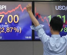 '땡큐, 기관' 코스피 2100 돌파…"냉정하게 지켜보자"