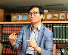 “하늘 나는 택시요? 지금 배터리론 못 띄워요”