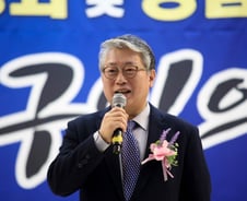 [단독]김태년이 쏘고 조응천이 펼친 '일하는 국회법'…9가지 핵심 아젠다는?
