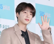 [단독] '싱어송라이돌' 정세운, 7월 컴백 확정…가요대전 합류