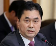 "국회, '여칠야삼'으로 '개과천선'하자"