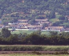 김여정에게 공 넘겨 받은 북한군 "비무장지역 다시 진출"(종합)