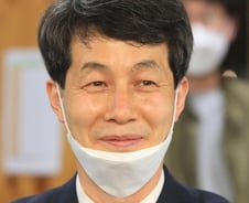 윤건영 "탈북민 출신 의원 탄생, 北에 '큰 메시지'"