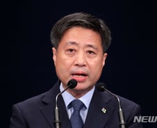 靑 "감내하지 않겠다, 北 대가 치를것" 강경대응 전환