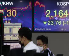 주가 올렸던 개미들, 횡보장서도 '줍줍'…"돈 더 들어온다"