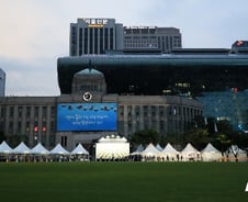 [단독] 경찰, 故박원순 시장 고소인 신변보호 중…"요청 받았다"