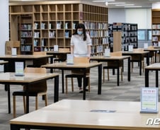 [광화문]코로나 속 '21세기 데카메론'의 조건