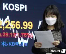 "아직 싸다"…돌아온 외국인, 삼성전자 9200억 '싹쓸이'