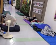 노원구청서 만난 노조 "40가지 요구있다..술판도 '다 계획이 있었다'"