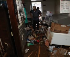 "이번 비처럼 순식간에 덮친 건 처음…아직도 심장이 쿵쿵"