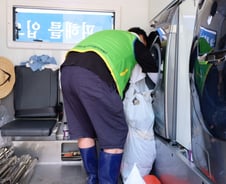 [르포]세탁차·밥차·가전 무료수리…삼성 "더 필요한 것 없나요"