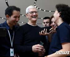 연준 '비관론'에 일제 후퇴…애플 시총 2조달러 [뉴욕마감]