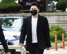 [단독]'구하라 폭행·협박' 최종범, 항소심 재판 도중 악플러 무더기 고소