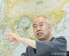 "소부장 독립 1년, 인식의 전환 성과…모방 넘어 혁신경제로"